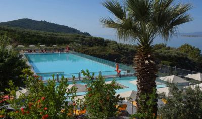 Imagine pentru Hotel Akrathos Beach 4* valabile pentru Litoral 2025
