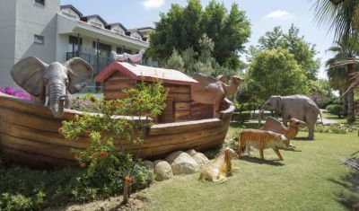 Imagine pentru Hotel Alba Resort 5* valabile pentru Litoral 2025