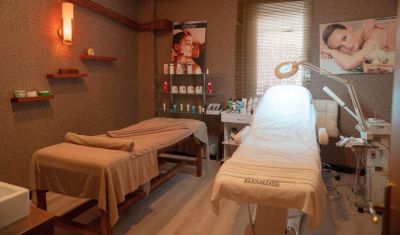 Imagine pentru Hotel Alba Royal 5*(Adults Only 16+) valabile pentru Litoral 2025