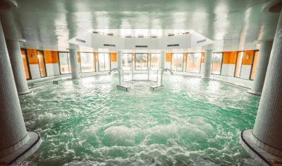 Imagine pentru Hotel Alhambra Thalasso 5*  valabile pentru Litoral 2025