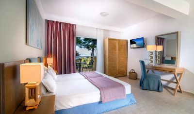 Imagine pentru Hotel Alkion 4* valabile pentru Litoral 2025