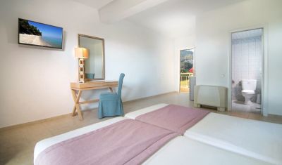 Imagine pentru Hotel Alkion 4* valabile pentru Litoral 2025