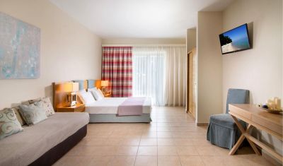 Imagine pentru Hotel Alkion 4* valabile pentru Litoral 2025