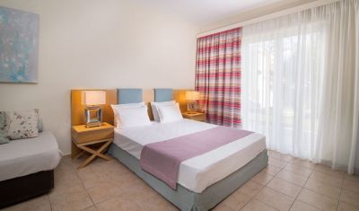 Imagine pentru Hotel Alkion 4* valabile pentru Litoral 2025