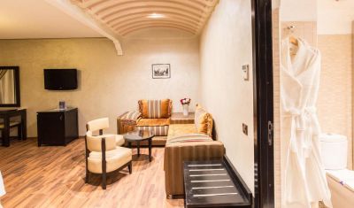 Imagine pentru Hotel Almas 3* valabile pentru Litoral 2025