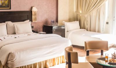 Imagine pentru Hotel Almas 3* valabile pentru Litoral 2025