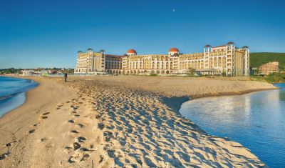 Imagine pentru Hotel Alua Helios Bay 4*  valabile pentru Litoral 2025