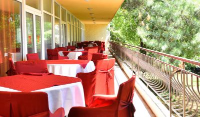 Imagine pentru Hotel Ambassador 3* valabile pentru Litoral 2025