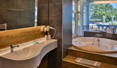 Imagine pentru Hotel Anais 3*  valabile pentru Litoral 2025