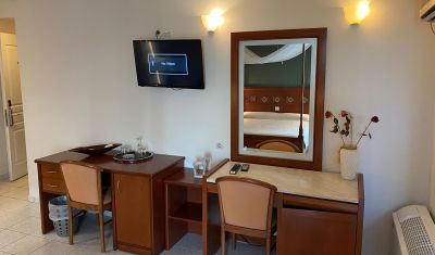 Imagine pentru Hotel Anais 3*  valabile pentru Litoral 2025