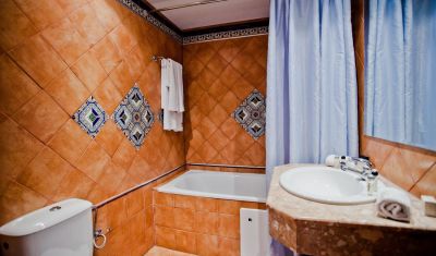 Imagine pentru Hotel Andalusia Beach 3* valabile pentru Litoral 2025