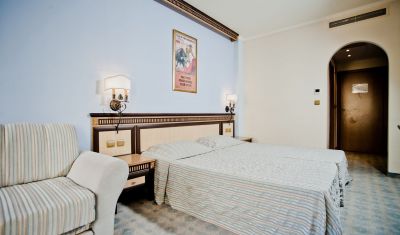Imagine pentru Hotel Andalusia Beach 3* valabile pentru Litoral 2025
