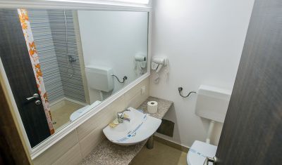 Imagine pentru Hotel Apollo Neptun 3* valabile pentru Litoral 2025