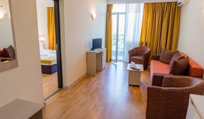 Imagine pentru Hotel Apollo Neptun 3* valabile pentru Litoral 2025