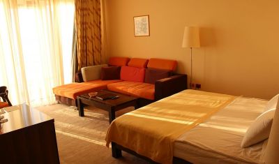 Imagine pentru Hotel Aragosta 4* valabile pentru Litoral 2025