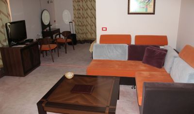 Imagine pentru Hotel Aragosta 4* valabile pentru Litoral 2025