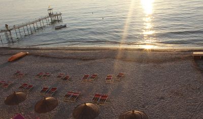 Imagine pentru Hotel Aragosta 4* valabile pentru Litoral 2025