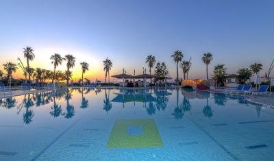 Imagine pentru Hotel Armas Labada 5* valabile pentru Litoral 2025