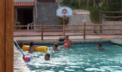 Imagine pentru Hotel Athorama 3* valabile pentru Litoral 2025