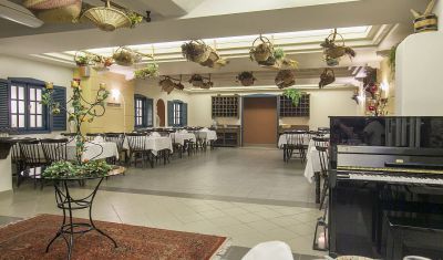 Imagine pentru Hotel Athos Palace 4* valabile pentru Litoral 2025