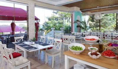 Imagine pentru Hotel Atrium Beach 3* valabile pentru Litoral 2025