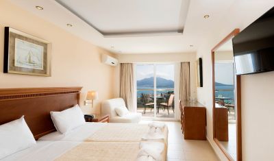 Imagine pentru Hotel Avalon 4*(Adults Only 18+) valabile pentru Litoral 2025