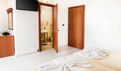 Imagine pentru Hotel Avalon 4*(Adults Only 18+) valabile pentru Litoral 2025