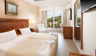 Imagine pentru Hotel Avalon 4*(Adults Only 18+) valabile pentru Litoral 2025