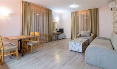 Imagine pentru Hotel Avenue Deluxe 4*  valabile pentru Litoral 2025