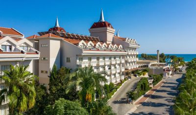 Imagine pentru Hotel Aydinbey Famous Resort 5* valabile pentru Litoral 2025