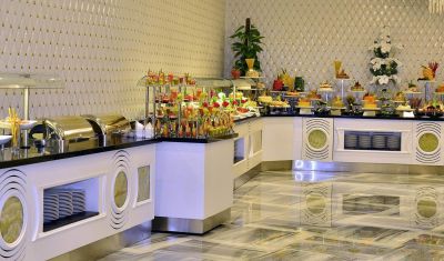Imagine pentru Hotel Azura Deluxe Resort & Spa 5* valabile pentru Litoral 2025