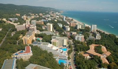 Imagine pentru Hotel Blue Sky 3* valabile pentru Litoral 2025