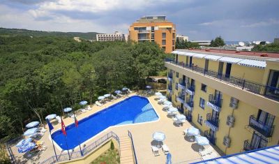 Imagine pentru Hotel Blue Sky 3* valabile pentru Litoral 2025