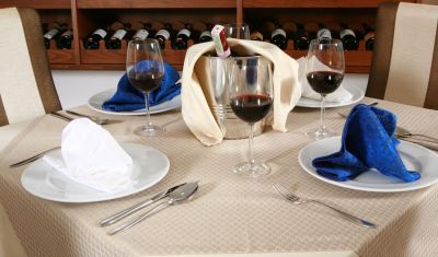 Imagine pentru Hotel Blue Sky 4* valabile pentru Litoral 2025