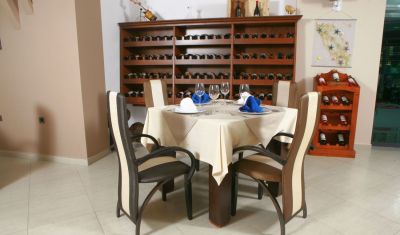 Imagine pentru Hotel Blue Sky 4* valabile pentru Litoral 2025