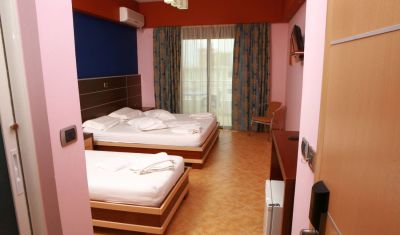 Imagine pentru Hotel Blue Sky 4* valabile pentru Litoral 2025