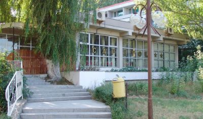 Imagine pentru Hotel Capitol 2* valabile pentru Litoral 2025