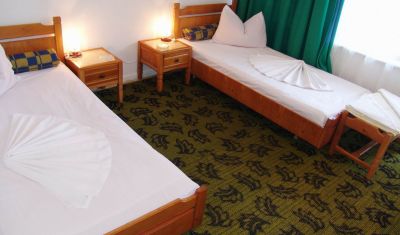 Imagine pentru Hotel Capitol 2* valabile pentru Litoral 2025