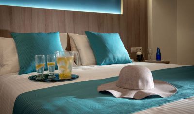 Imagine pentru Hotel Central Hersonissos 3* valabile pentru Litoral 2025