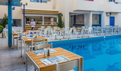 Imagine pentru Hotel Central Hersonissos 3* valabile pentru Litoral 2025
