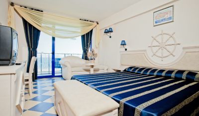 Imagine pentru Hotel Chaika Beach Resort 3*  valabile pentru Litoral 2025