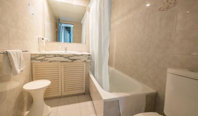 Imagine pentru Hotel Checkin Garbi 3* valabile pentru Litoral 2025