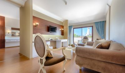 Imagine pentru Hotel Club Nena 5*  valabile pentru Litoral 2025