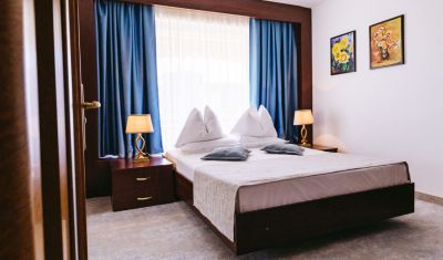 Imagine pentru Hotel Condor 4*  valabile pentru Litoral 2025