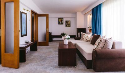 Imagine pentru Hotel Condor 4*  valabile pentru Litoral 2025