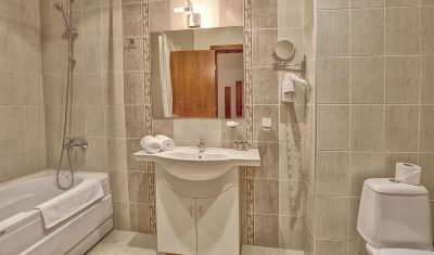 Imagine pentru Hotel Continental 4*  valabile pentru Litoral 2025