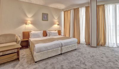 Imagine pentru Hotel Continental 4*  valabile pentru Litoral 2025