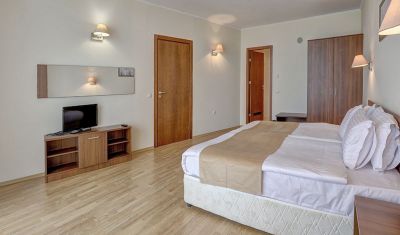 Imagine pentru Hotel Continental 4*  valabile pentru Litoral 2025