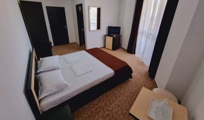 Imagine pentru Hotel Coral 3* valabile pentru Litoral 2025