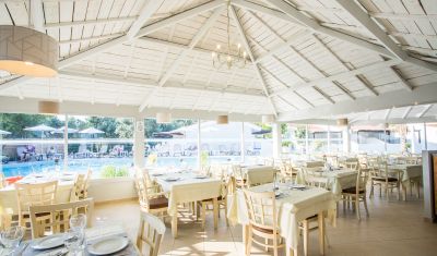 Imagine pentru Hotel Coral Blue Beach 3* valabile pentru Litoral 2025